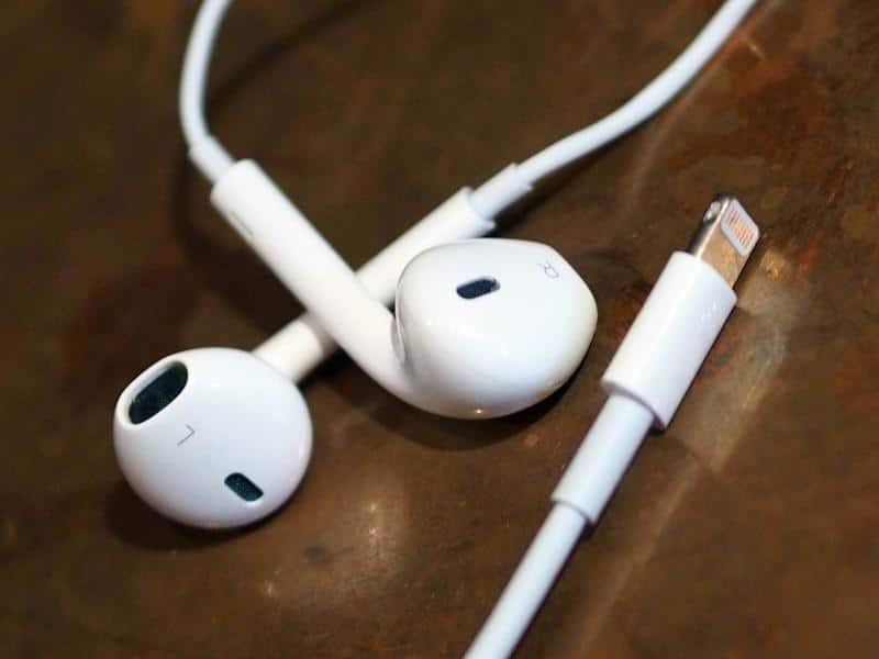Apple - EarPods with Lightning Connector